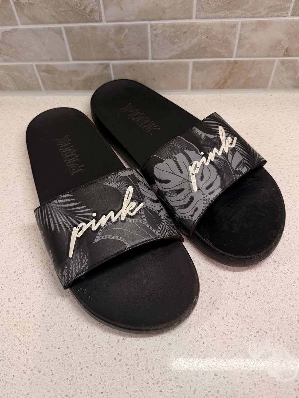 PINK Black Tropical Slide Sandals Large 9/10